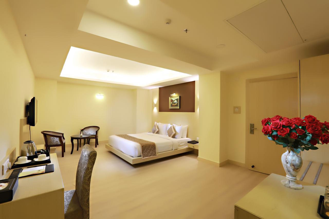 Hotel Patliputra Continental Patna  Eksteriør bilde