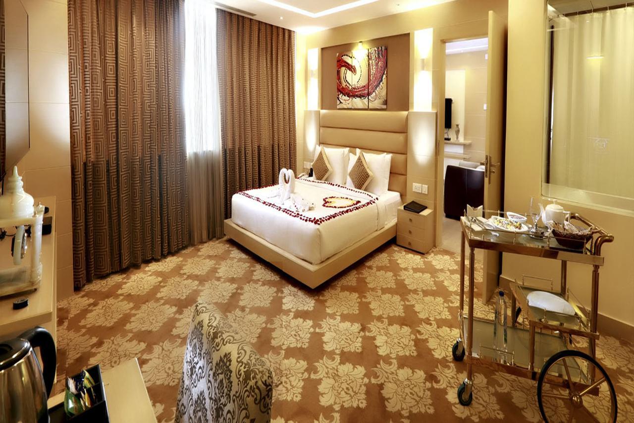 Hotel Patliputra Continental Patna  Eksteriør bilde