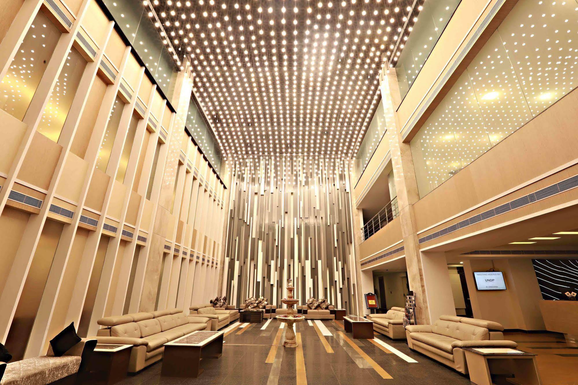 Hotel Patliputra Continental Patna  Eksteriør bilde