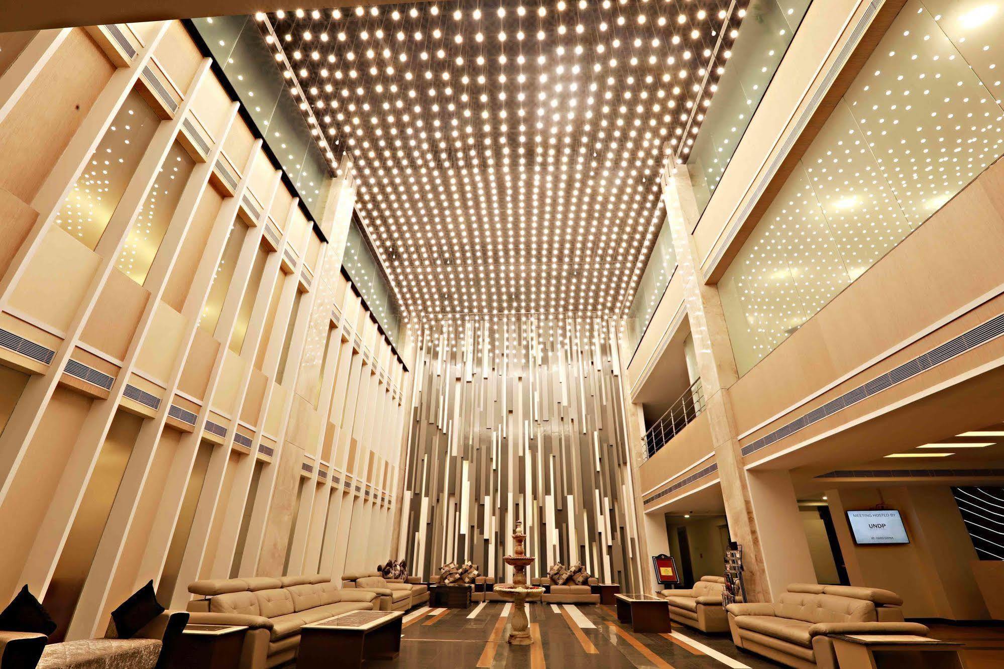 Hotel Patliputra Continental Patna  Eksteriør bilde