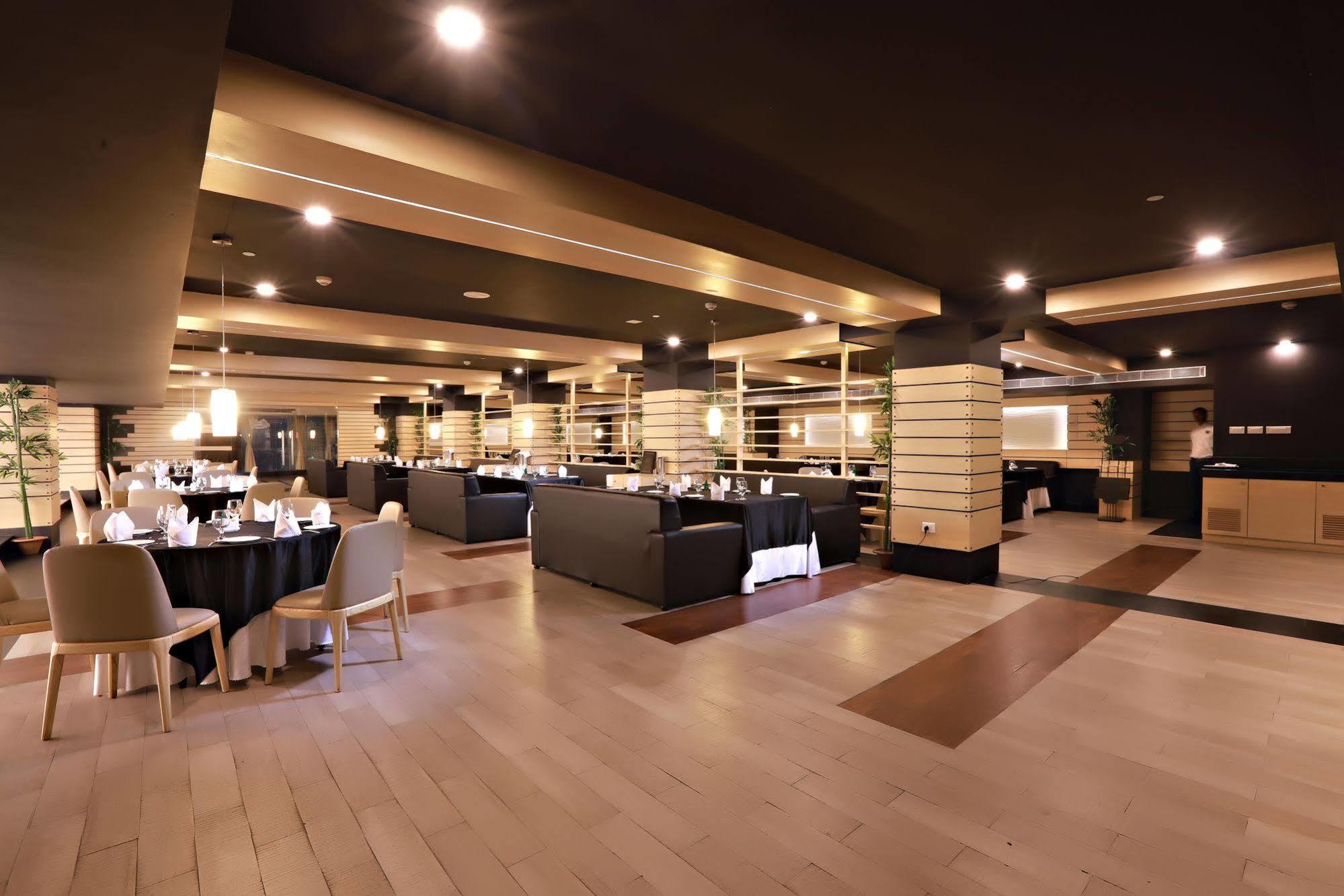 Hotel Patliputra Continental Patna  Eksteriør bilde