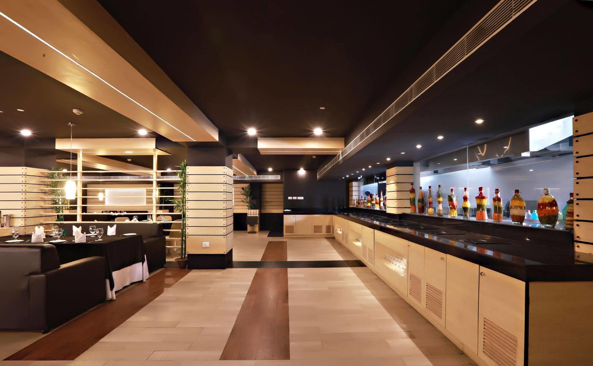 Hotel Patliputra Continental Patna  Eksteriør bilde