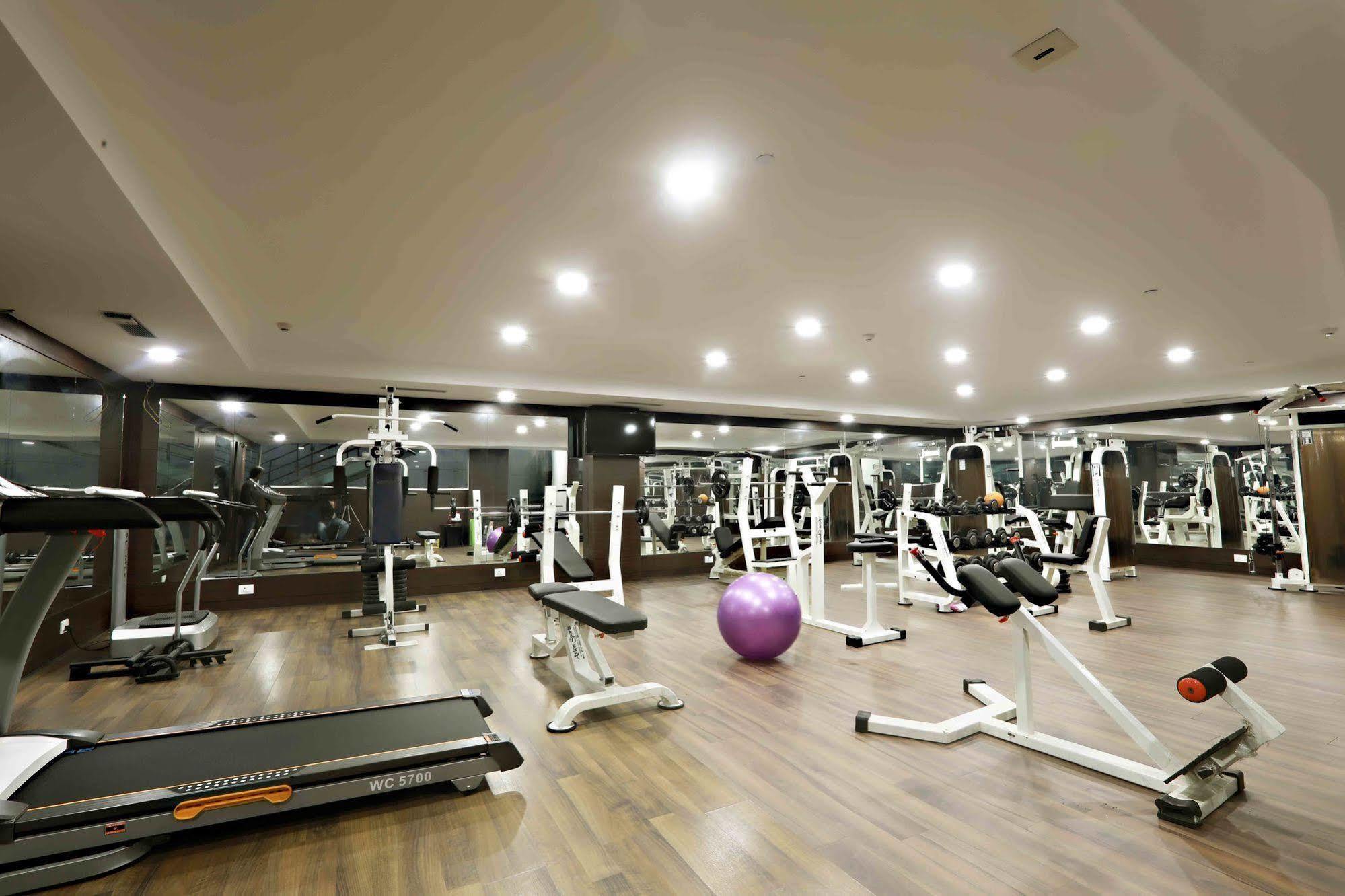 Hotel Patliputra Continental Patna  Eksteriør bilde