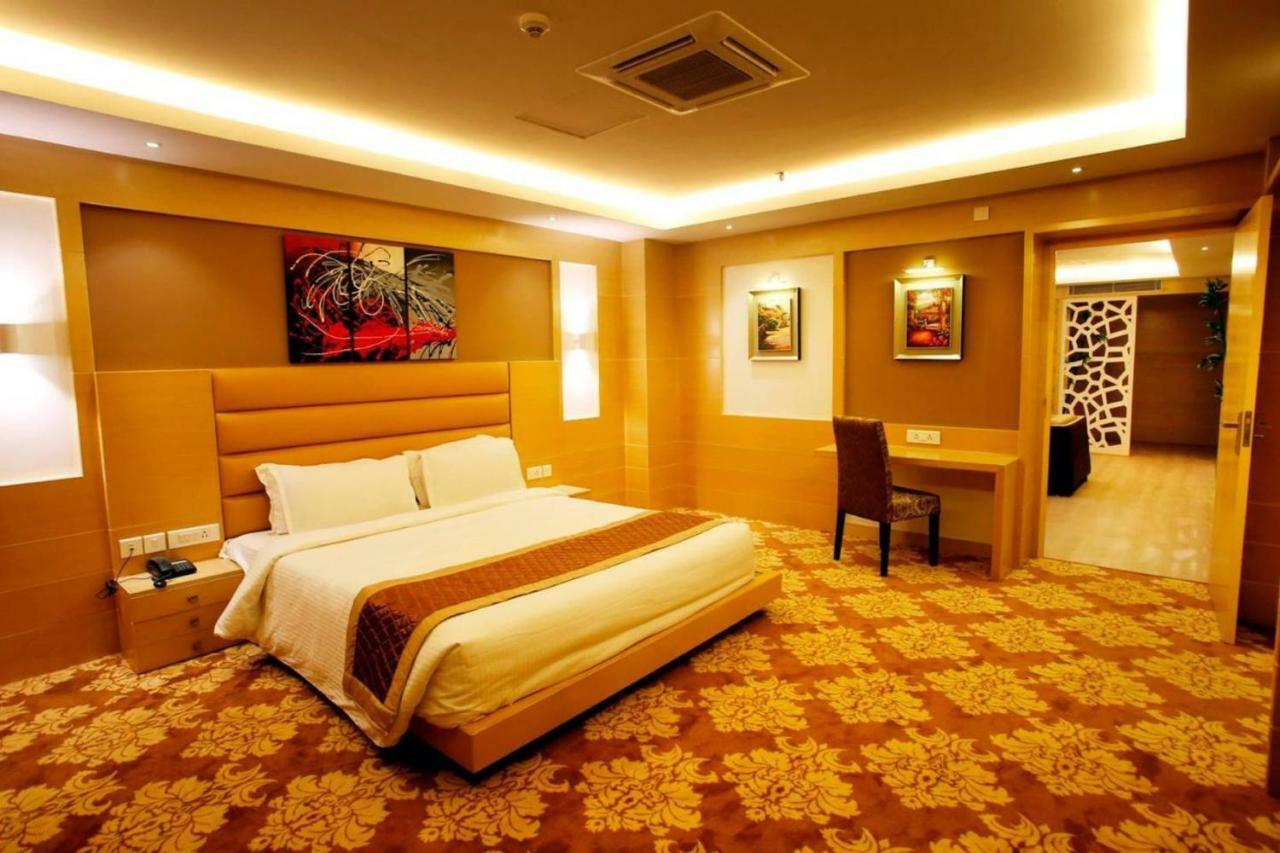 Hotel Patliputra Continental Patna  Eksteriør bilde